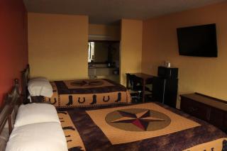 Chaparral Motel Hallettsville - 3