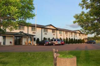 AmeriVu Inn And Suites - Stanley - 0