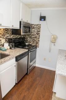 Stroll to Slopes, Village Area, Ski in-out MtLodge 151 - Snowshoe - 2