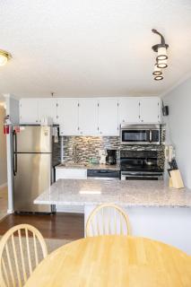 Stroll to Slopes, Village Area, Ski in-out MtLodge 151 - Snowshoe - 1