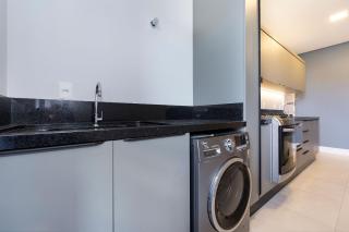 Adra 301 - Apartamento no centro de Bombinhas - Rooftop com piscina e academia - À poucos metros da praia - (Consultar serviços de roupas de cama e banho) - Bombinhas - 2