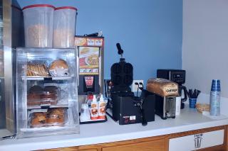 AmeriVu Inn And Suites - Stanley - 1