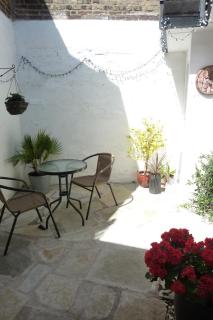 A wonderful place in the hub of the city, yet on the edge of the countryside - Salisbury - 8