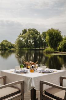 Inn on the Lake - 0