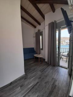 ΚΥΘΝΟΣ LAREROOMS - 6