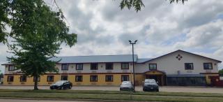 Super 8 by Wyndham Champaign - Champaign - 1