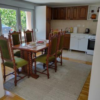 Big 70m2 apartment with free parking - 9