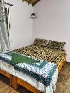 Prajwal home stay - Hampi - 4