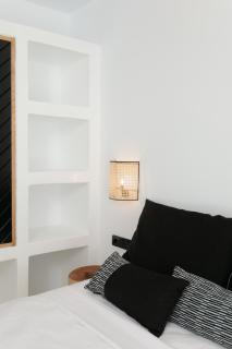 Naxos White Concept - 1