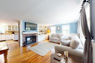 Meet Me at the Cape - Barnstable - 8