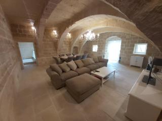Beautifully Converted Farmhouse Villa In Gozo with Large Pool and Outdoor Area - 3