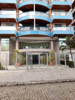 Apto. amplo a 200 metros da bela Praia do Forte - 1