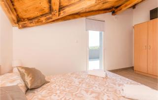 Amazing Home In Donje Rastane With Wifi - 2
