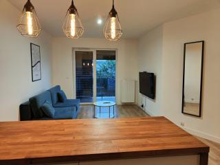 F&J #25 Centropolis - 8