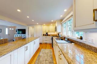 Harborside Retreat - Falmouth - 3