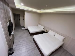 New KM Hotel - 8