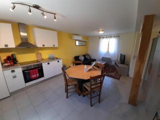 Longère restaurée avec piscine chauffée, terrasse et barbecue à Archigny - FR-1-541-89 - Archigny - 7