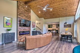 Stunning Mtn Views! Group Getaway in Chimney Rock - 7