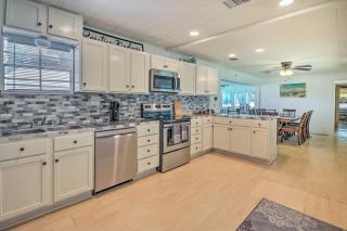 Waterfront Onalaska Retreat with Private Dock! - Blanchard - 1