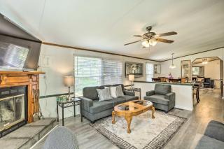 Charming Countryside Home with Covered Porch! - Livingston - 7