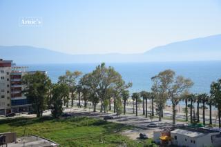Arnie's Sunny Seaside Residence - Valona - 4
