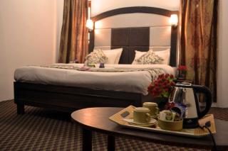 Hotel Al Azrah - Srinagar - 9