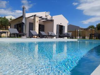 Alekos Beach Houses-Elia Villas - 8