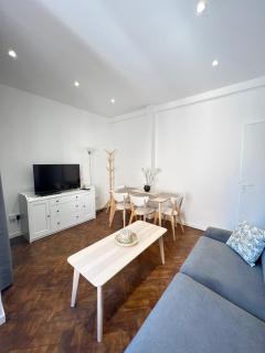 LOENA CANNES CENTRE - Appartement entier 2 pièces - 4 personnes - proche croisette palais festival plage - internet gratuit - climatisation - non fumeur - 4