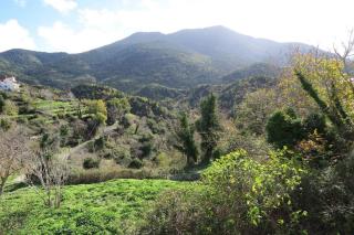 Beautiful mountain view house with fireplace - Dhirrákhion - 8