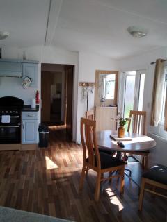 Private caravan situated at Parkdean Holiday Resort St Margaret's at Cliffe number 18 - St Margarets at Cliff - 1