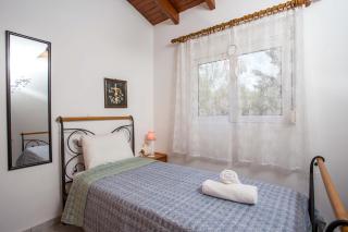 Vicki's house 2-bedroom with yard and garden - Ialyssos - 5