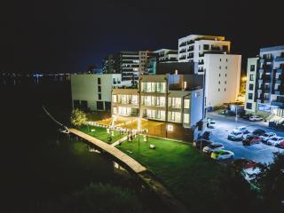 Poeme Mamaia Retreat - Mamaia - 8