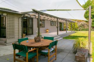 Lupin Lodge Bed & Breakfast - 5