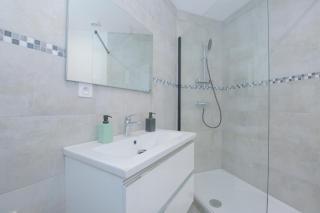 Les Champs, T2 hypercentre chic et cosy Wifi par SOVALFI - Saint-Étienne - 7