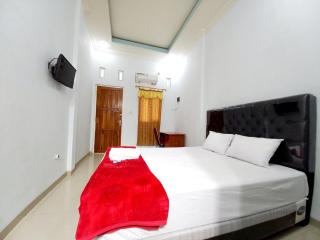 Harmony House Syariah near Alun Alun Pati Mitra RedDoorz - Pati - 5