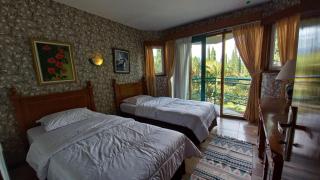 Batu Villa (3 Bed Rooms & just 2 min walk to Jatim Park 1) - 8