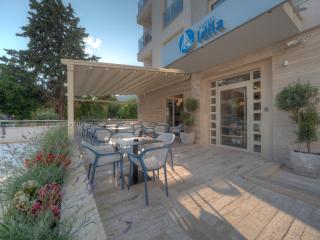 Hotel Idila Budva - Budua - 0
