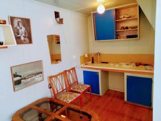 Summer bedroom, outside toilet, shower, kitchen. 120 m from Sandbach. - Bräcke - 2