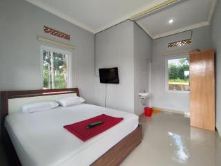 Villa Batu Tua Puncak Mitra RedDoorz - Bogor - 3