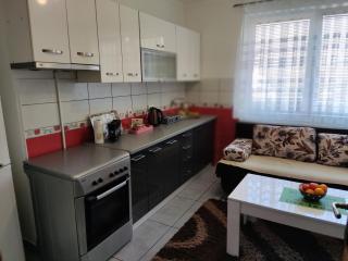 Apartmani Sarah Tuzla - Tuzla - 9