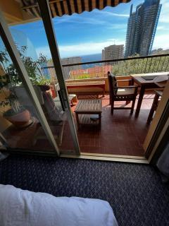 Une terrasse sur Monaco logement 2 chambre - 1