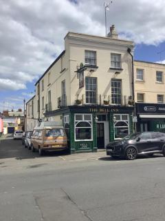 The Bell Inn - Cheltenham - 0