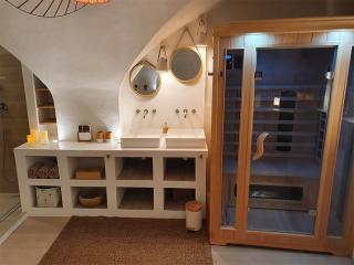 Suite 6 - Nîmes - 2
