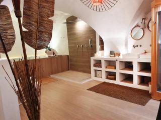 Suite 6 - Nîmes - 1