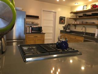 Adorable Home on the Park 10 Miles South of Eugene - Creswell - 8