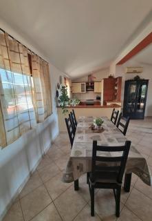 Sunny apartment with pool - Šišan - 1