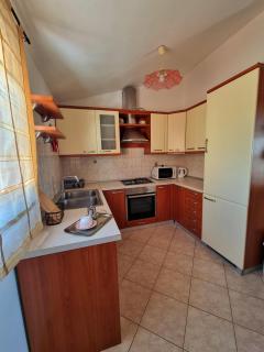 Sunny apartment with pool - 4