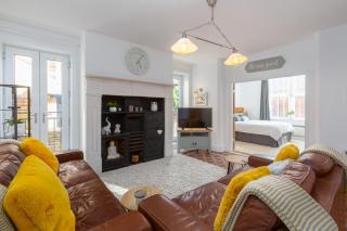 Charles Alexander Short Stay - Clifton Drive Beach Retreat - 8