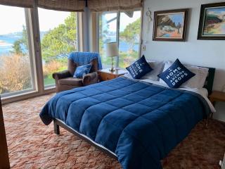 Panoramic Promontory: Bay View Beach House - Waldport - 5