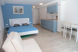 SEA - House on the beach with view - 2